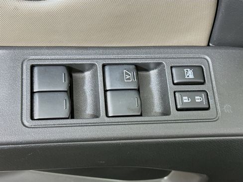 Used 2022 Nissan Frontier SV w/ Technology Package image 15