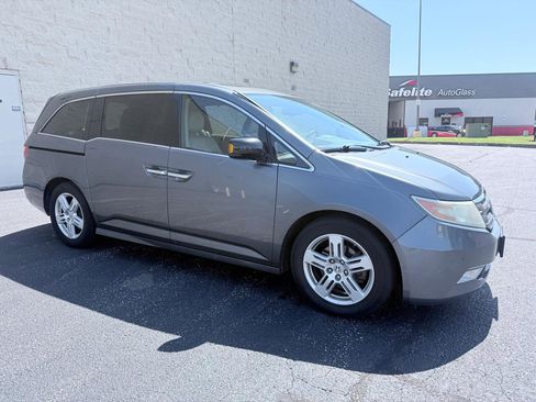 Used 2013 Honda Odyssey Touring image 7