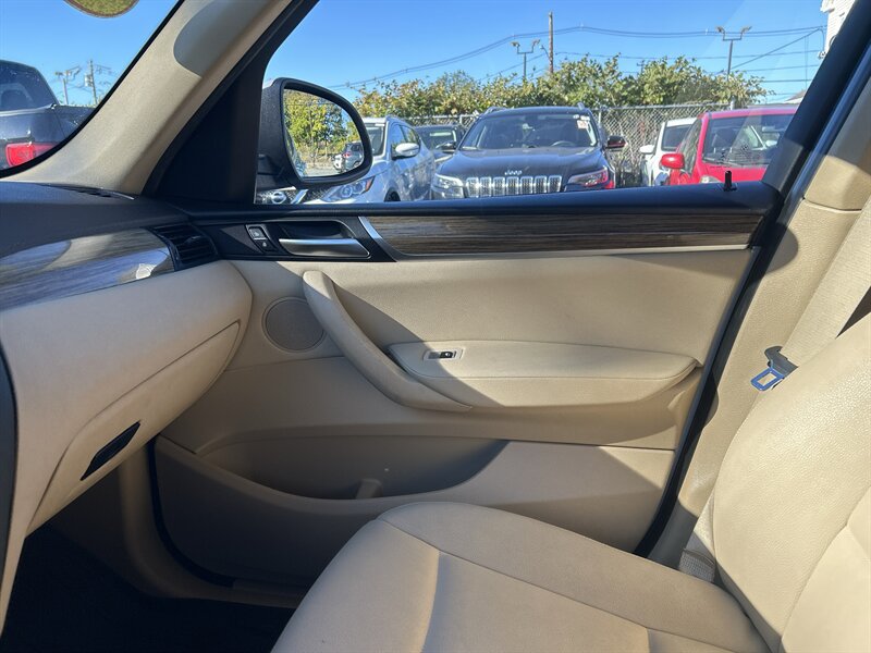 Used 2016 BMW X3 xDrive28i AWD/4WD image 13