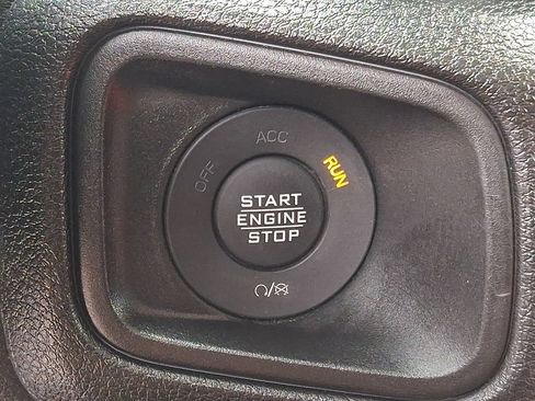 Certified 2025 Jeep Wrangler Unlimited Sport AWD/4WD image 22