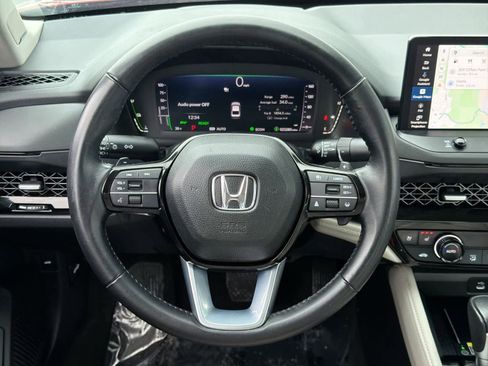 Used 2023 Honda Accord Touring image 25