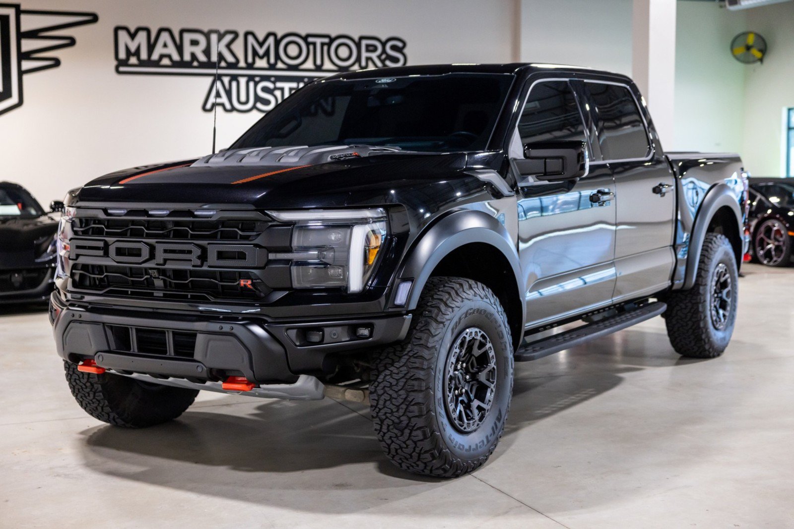 Used 2025 Ford F150 Raptor w/ Equipment Group 803A Raptor R AWD/4WD image 12