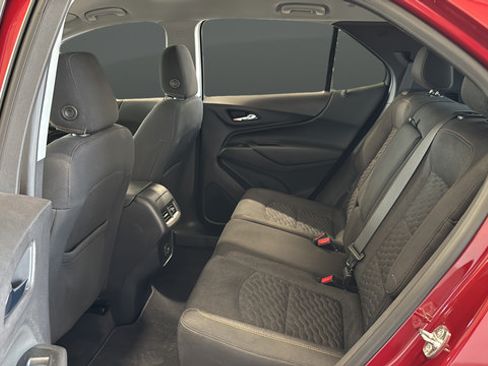 Used 2021 Chevrolet Equinox LT AWD/4WD image 23