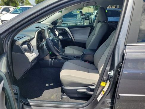 Used 2014 Toyota RAV4 LE FWD image 13