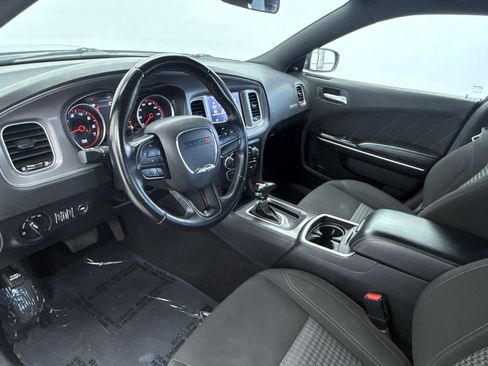 Used 2023 Dodge Charger SXT image 12