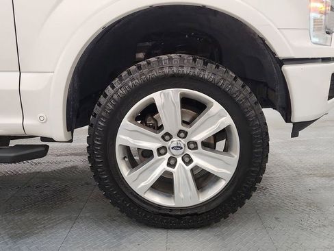 Used 2018 Ford F150 Platinum w/ Equipment Group 701A Luxury image 25