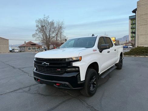 Used 2021 Chevrolet Silverado 1500 LT Trail Boss w/ Convenience Package II image 1
