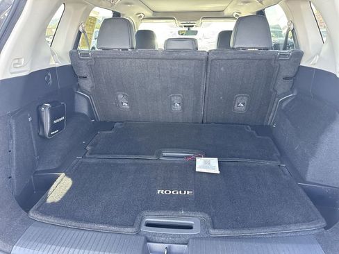 Used 2022 Nissan Rogue SL w/ SL Premium Package image 24