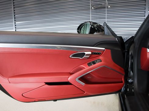 Used 2024 Porsche 718 Boxster S image 24