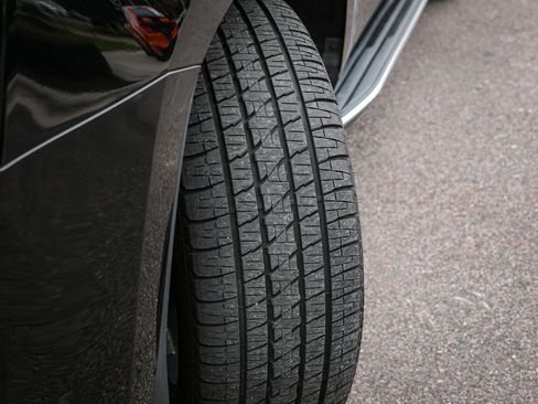 Used 2020 Cadillac Escalade 4WD image 12