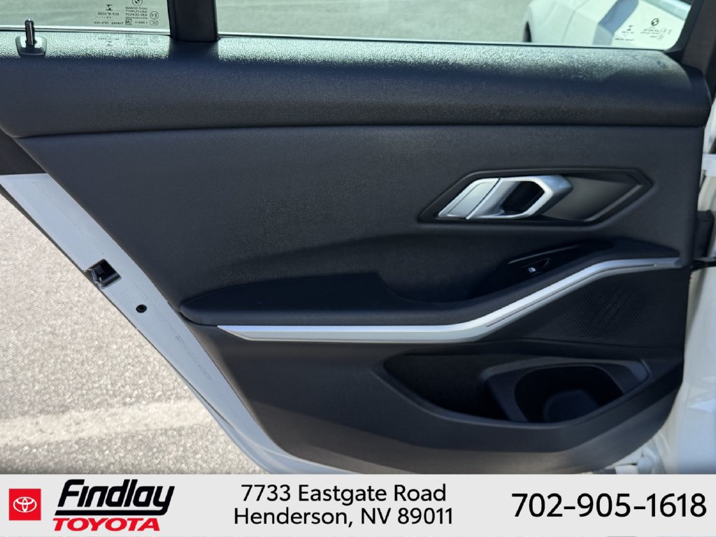 Used 2020 BMW 330i Sedan w/ Driving Assistance Package RWD image 19