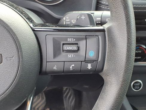 Used 2023 Nissan Rogue SV image 19