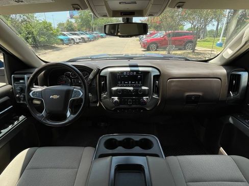 Used 2018 Chevrolet Silverado 1500 LT w/ Texas Edition AWD/4WD image 11