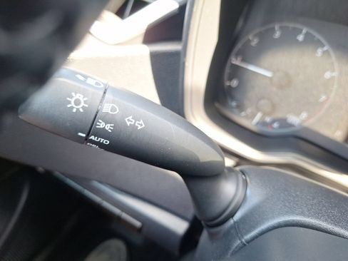 Used 2025 Toyota Corolla SE FWD image 22