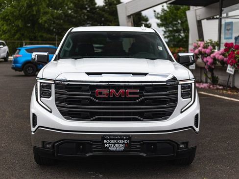 Used 2025 GMC Sierra 1500 SLT image 6