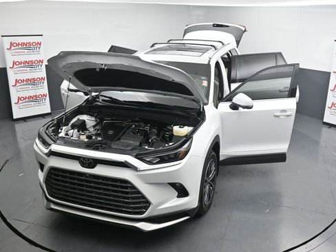 Used 2025 Toyota Grand Highlander AWD Hybrid image 43