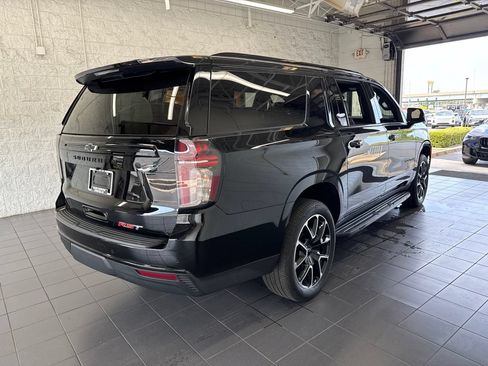 Used 2023 Chevrolet Suburban RST w/ Luxury Package AWD/4WD image 8