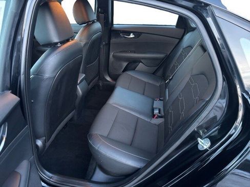 Certified 2023 Kia Forte GT-Line image 12