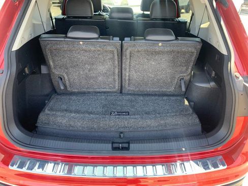 Used 2022 Volkswagen Tiguan SE FWD image 14