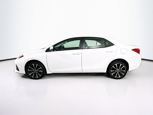 Used 2019 Toyota Corolla SE FWD image 4