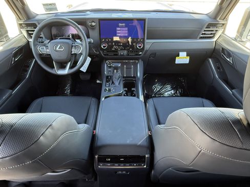 New 2026 Lexus GX 550 image 27