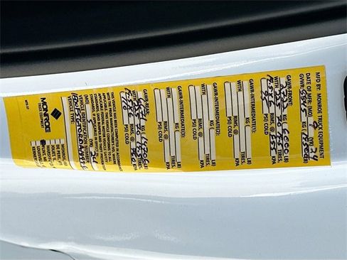 New 2024 Ford F550 MONROE 11' GOOSENECK image 18