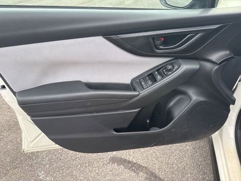 Used 2019 Subaru Crosstrek 2.0i image 14