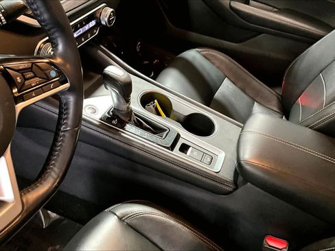 Used 2019 Nissan Altima 2.5 Platinum FWD image 17
