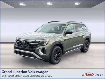 New 2026 Volkswagen Atlas Peak Edition