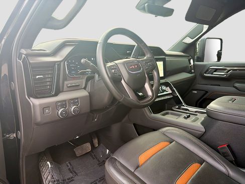 Used 2025 GMC Sierra 2500 AT4 w/ AT4 Premium Plus Package image 26