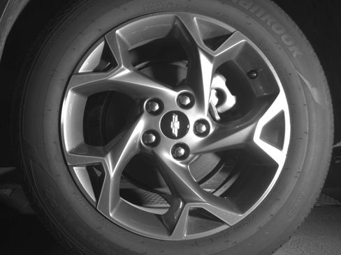 Used 2025 Chevrolet Trax LT FWD image 14
