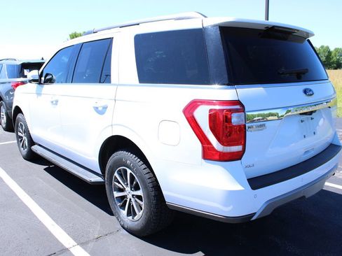 Used 2020 Ford Expedition XLT w/ Equipment Group 202A AWD/4WD image 7