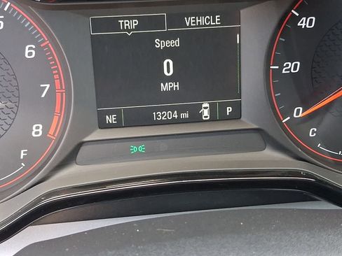 Used 2024 Chevrolet Trax RS w/ Driver Confidence Package FWD image 21