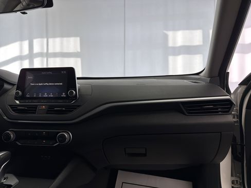 Certified 2025 Nissan Altima 2.5 S image 12