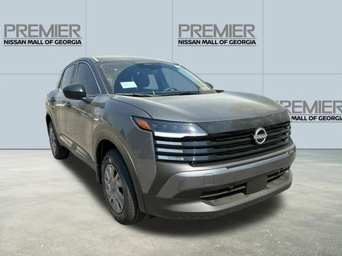 New 2026 Nissan Kicks S image 3