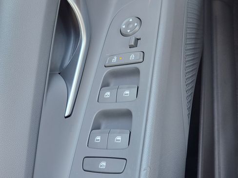 Used 2024 Hyundai Elantra SEL image 23