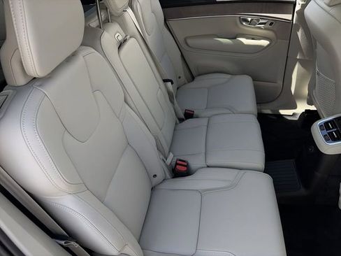 New 2026 Volvo XC90 T8 Ultra w/ Protection Package AWD/4WD image 14