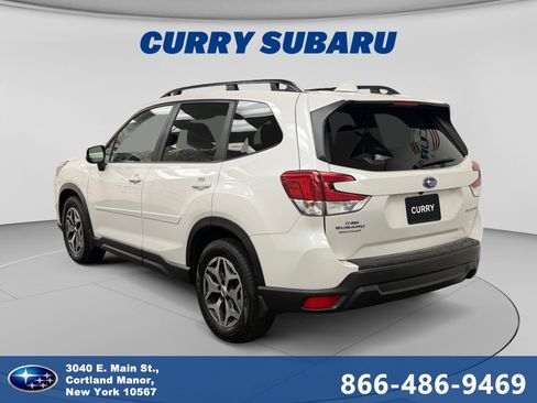 Certified 2023 Subaru Forester Premium AWD/4WD image 3