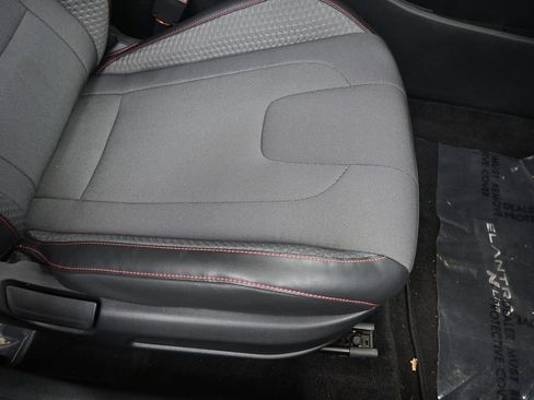 Certified 2025 Hyundai Elantra N Line image 12