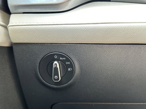 Certified 2025 Volkswagen Taos SEL w/ Black Wheel Plus Package image 24