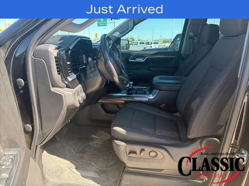 Used 2022 Chevrolet Silverado 1500 RST w/ Protection Package image 17