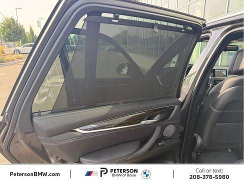 Used 2018 BMW X5 xDrive50i w/ Executive Package AWD/4WD image 18