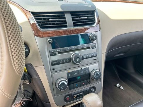 Used 2011 Chevrolet Malibu LTZ image 17