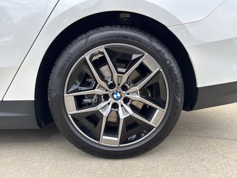 New 2026 BMW i5 eDrive40 w/ Premium Package image 27