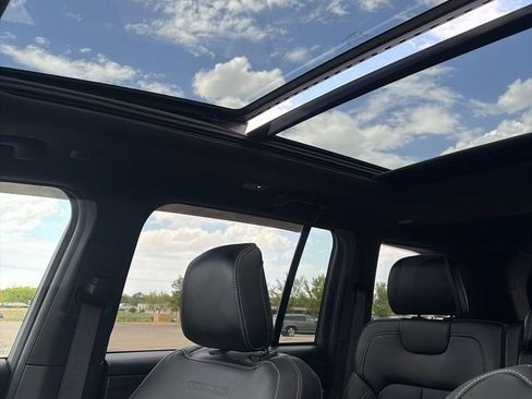 Used 2024 Jeep Grand Cherokee Overland w/ Trailer Tow Package AWD/4WD image 36