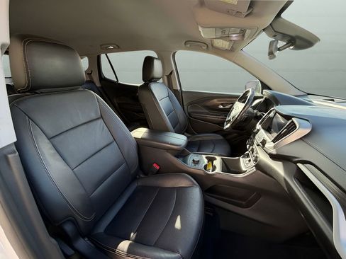 Used 2021 GMC Terrain SLT image 17