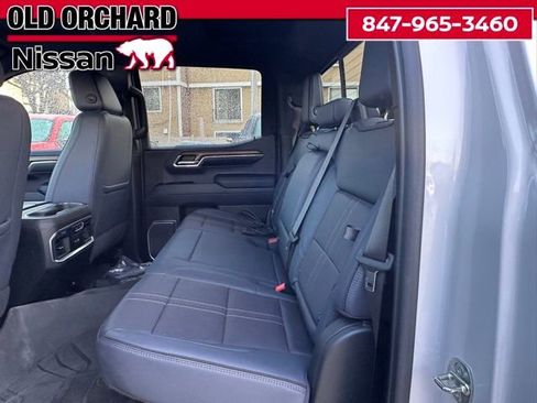 Used 2023 Chevrolet Silverado 1500 High Country image 17