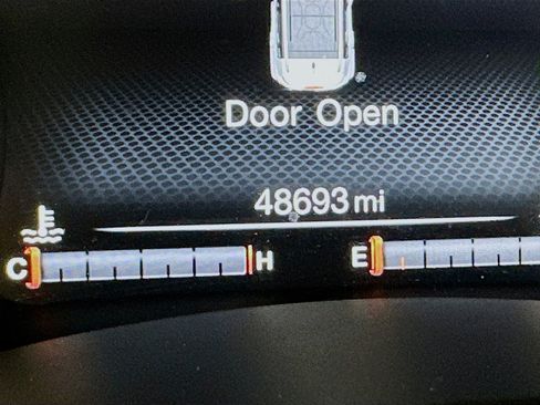 Used 2023 Jeep Renegade Trailhawk image 19