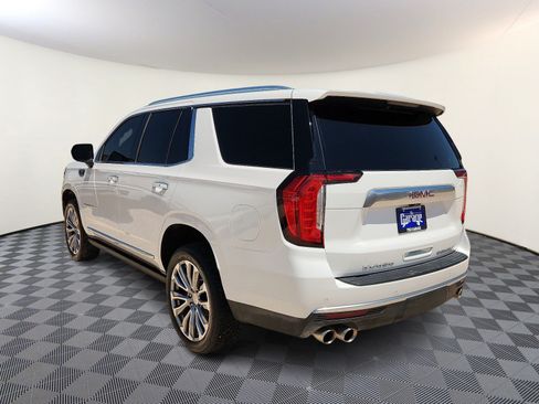 Used 2021 GMC Yukon Denali w/ Denali Ultimate Package AWD/4WD image 3