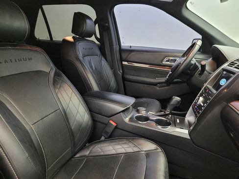 Used 2017 Ford Explorer Platinum AWD/4WD image 21